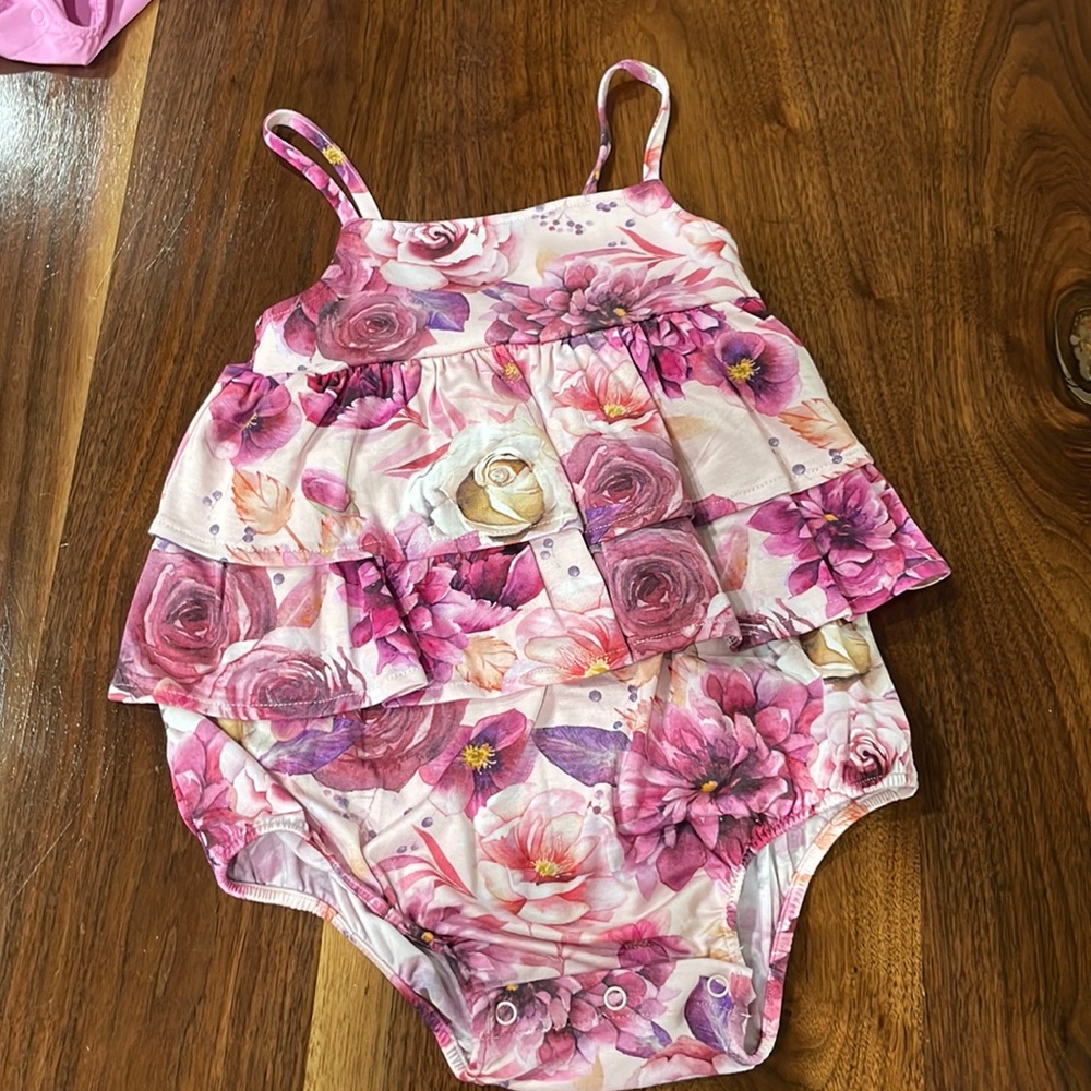 Brand new Posh Peanut Tiered Bubble Romper